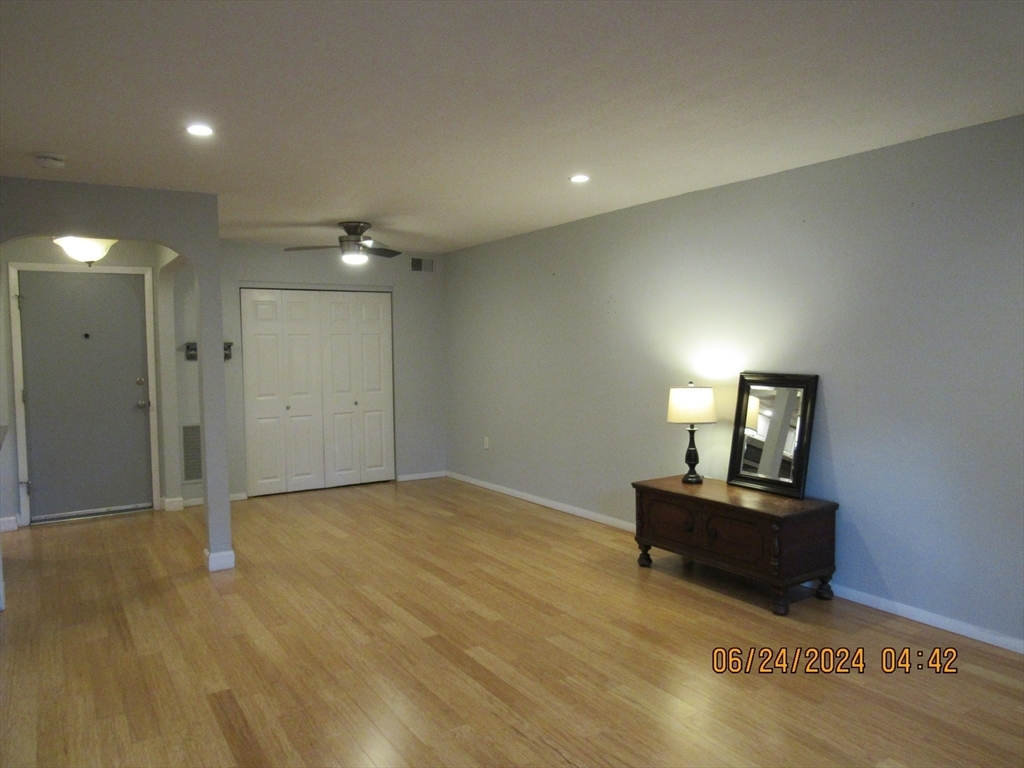 Property Photo:  8 Shadowbrook Ln 18  MA 01757 