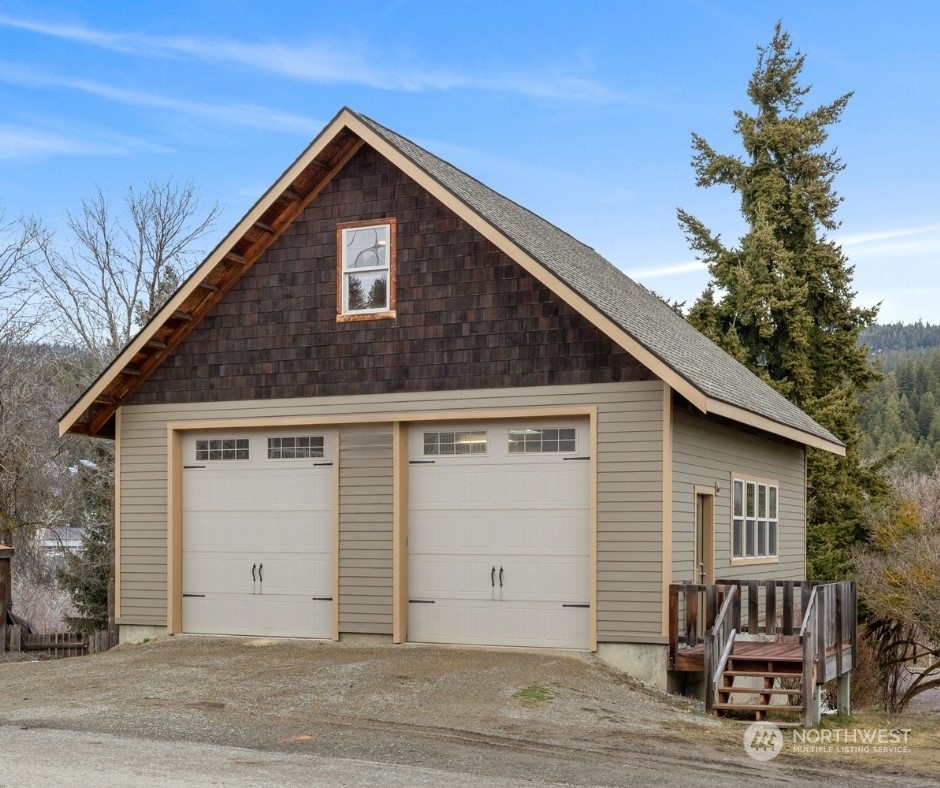 Property Photo:  313 S 2nd  WA 98941 