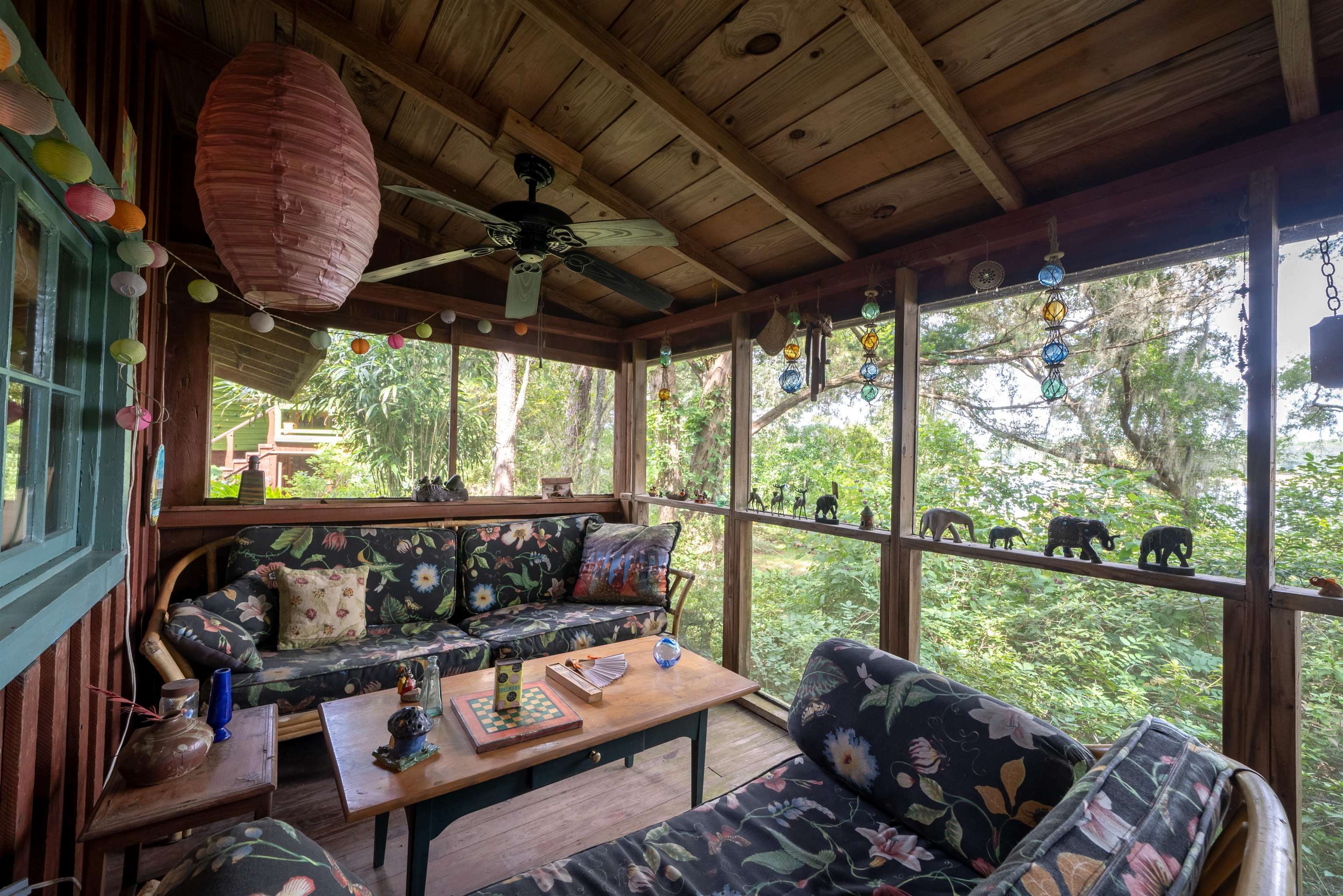 Property Photo:  250 W West Lake Drive  FL 32640 