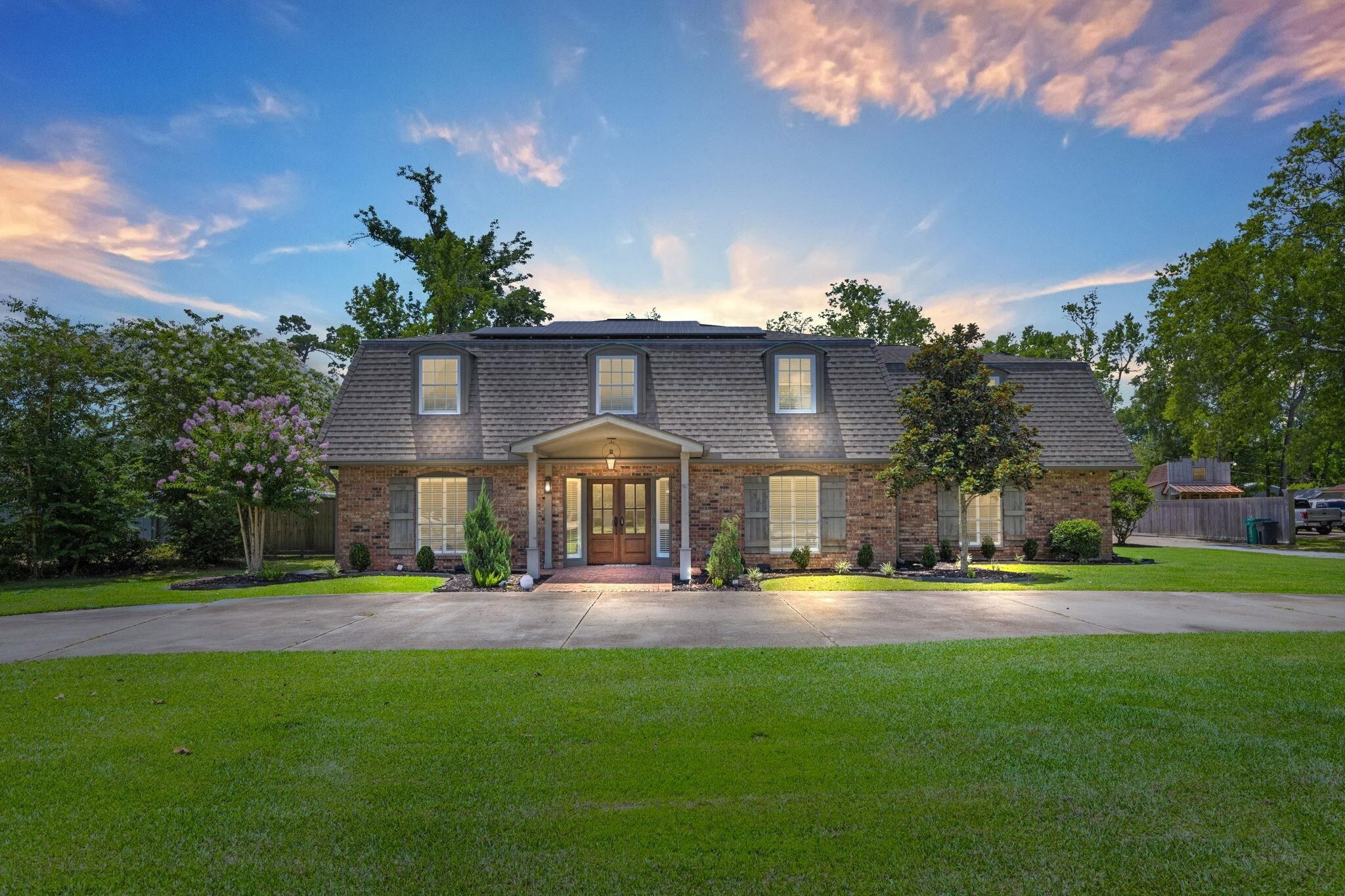 Property Photo: 2719 Holcomb TX 77632