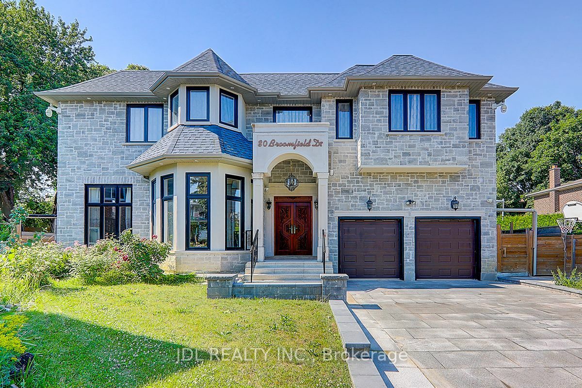 80 Broomfield Dr  Toronto ON M1S 2W1 photo