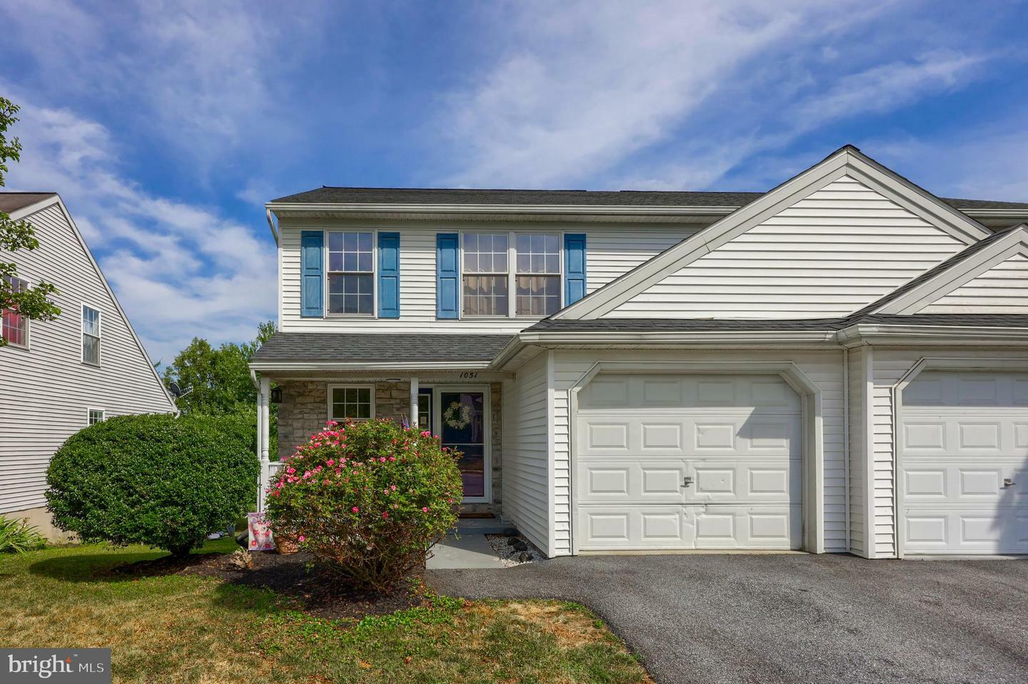 Property Photo:  1051 Sterling Place  PA 17603 