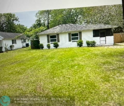 Property Photo:  1030 NW 13 Ave  FL 34475 