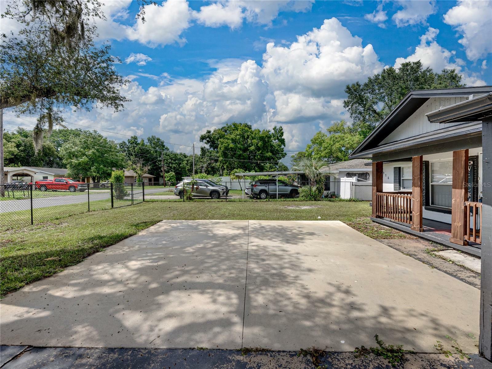 Property Photo:  916 25th Street NW  FL 33881 