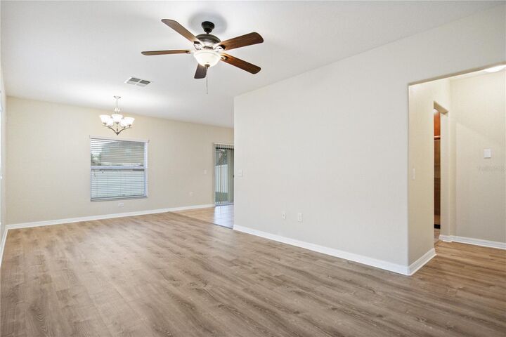 Property Photo:  1315 Trailwater Street  FL 33570 