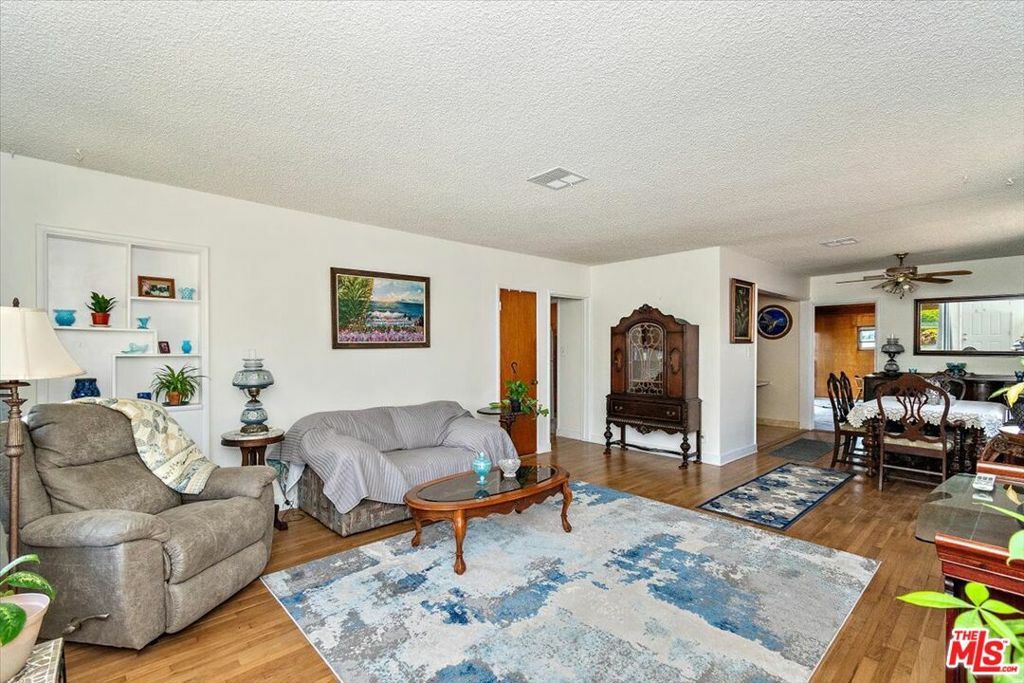 Property Photo:  18926 Felbar Avenue  CA 90504 