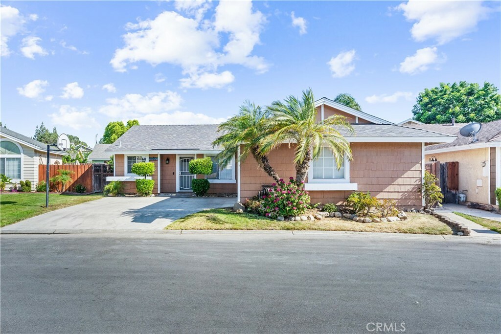 Property Photo:  28551 Belshire Place  CA 92346 