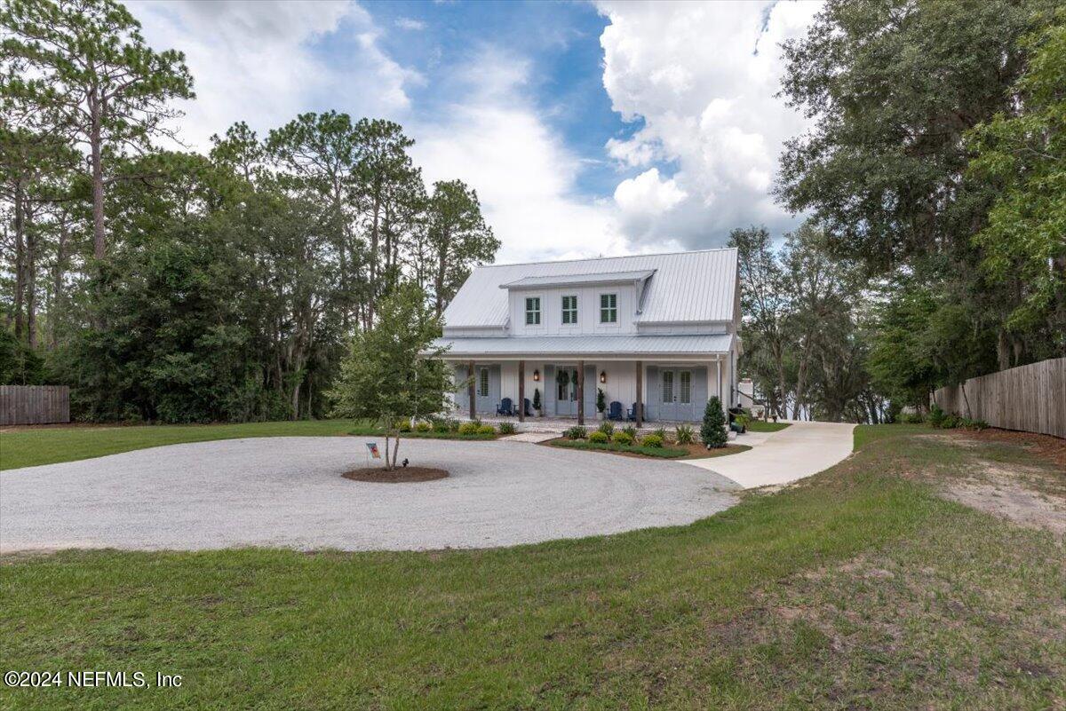 Property Photo: 238 Cue Lake Drive FL 32640