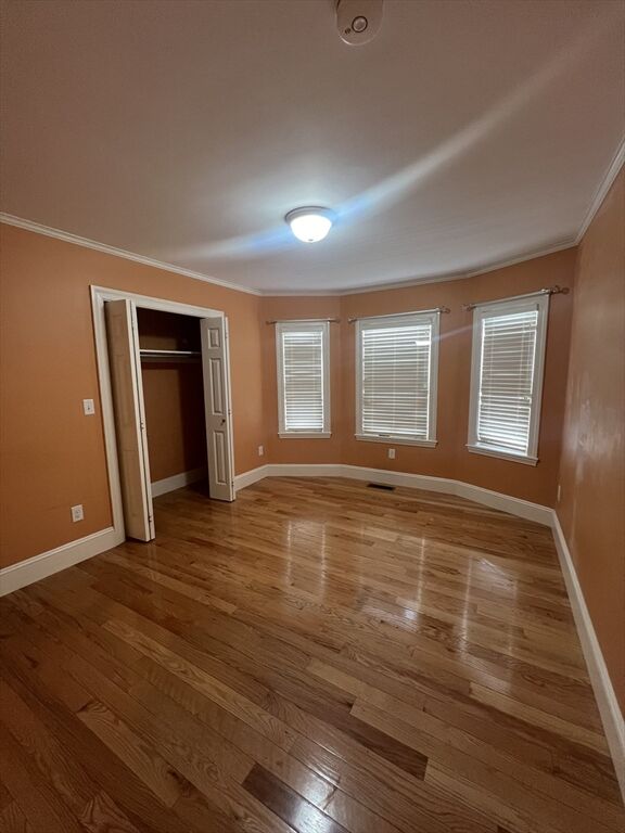 Property Photo:  24 Meacham St 1  MA 02145 