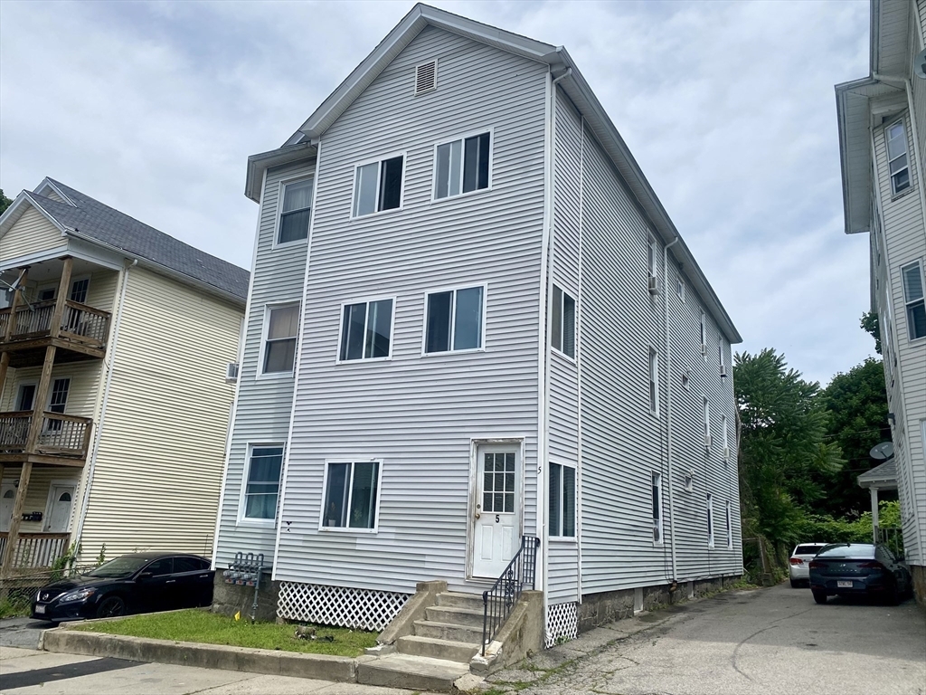 5 Chrome St  Worcester MA 01604 photo