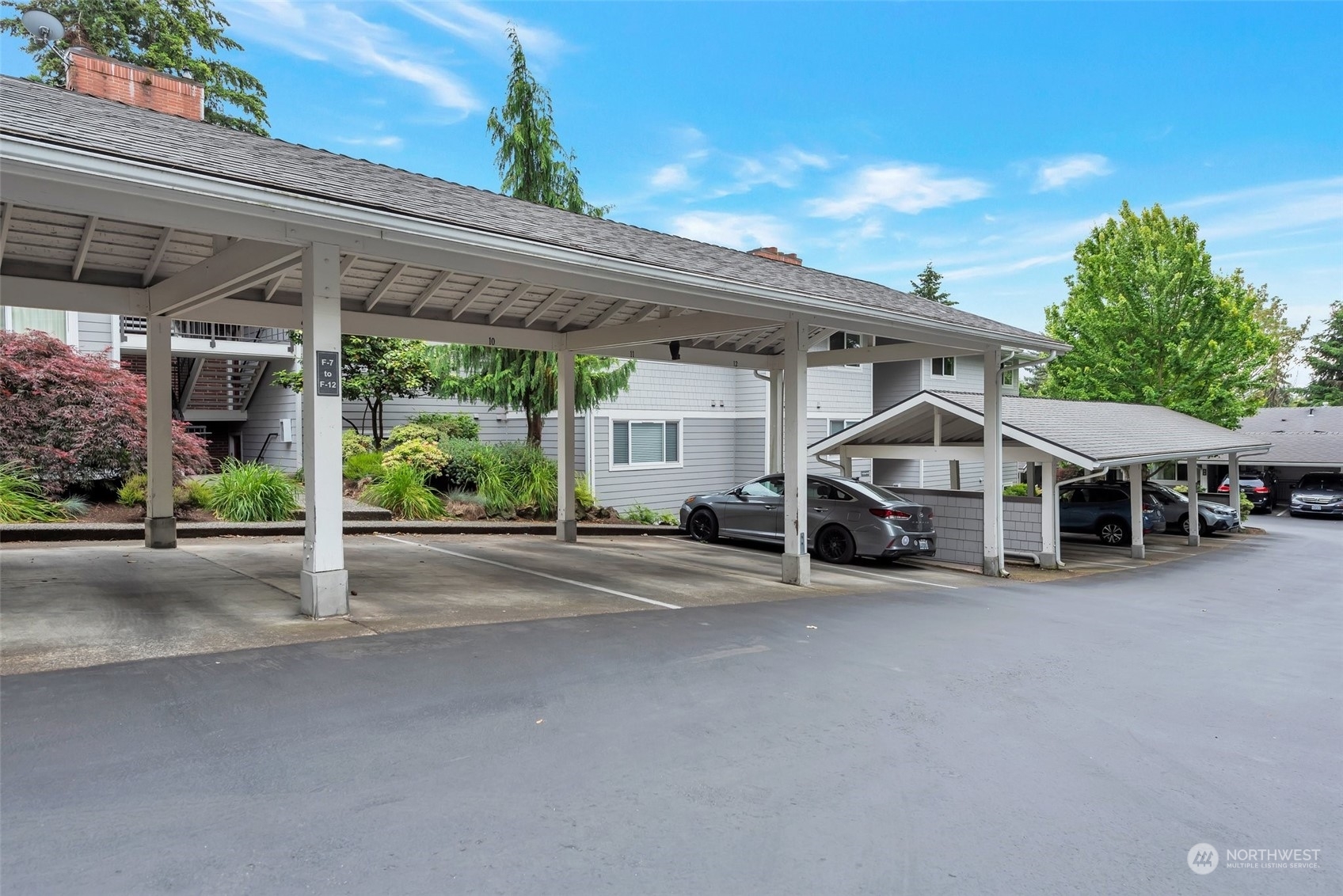 Property Photo:  15212 NE 8th Street F10  WA 98007 