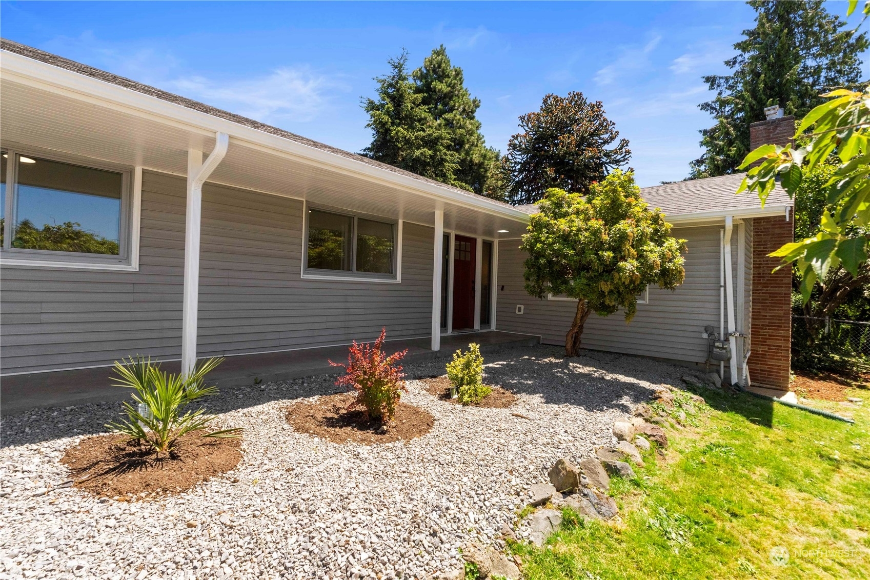 Property Photo:  13242 22nd Avenue S  WA 98168 