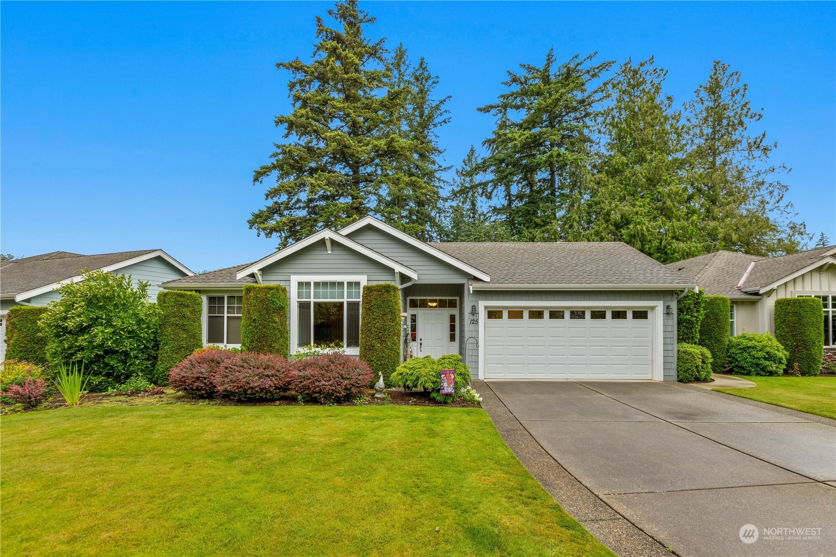 Property Photo:  125 Creekview Crest  WA 98264 