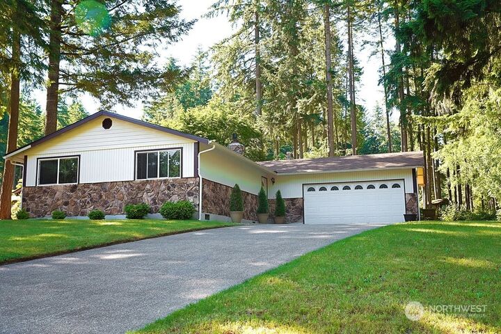 Property Photo: 6063 Kc Place SE WA 98367