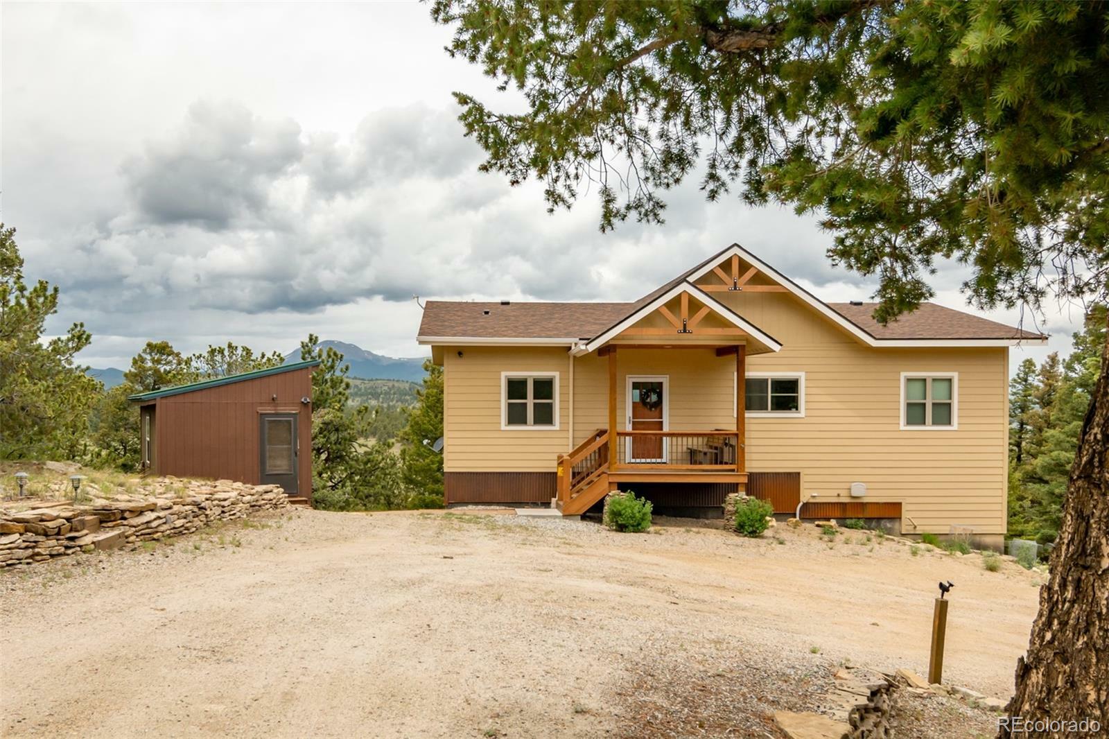 Property Photo:  3900 Singletree Road  CO 80449 