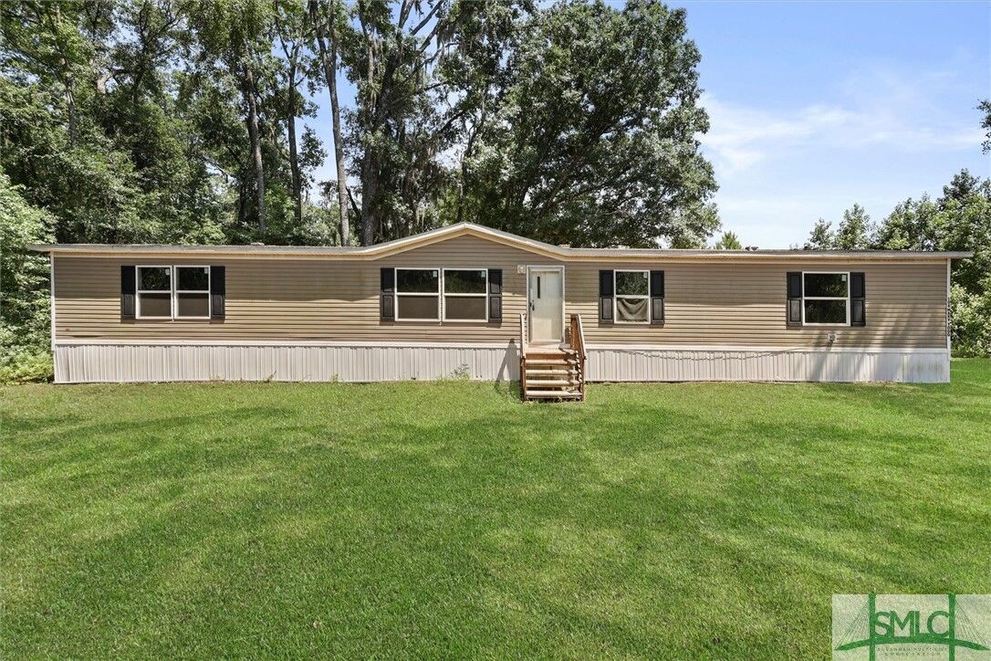 Property Photo:  108 Mary Todd Road  GA 31313 