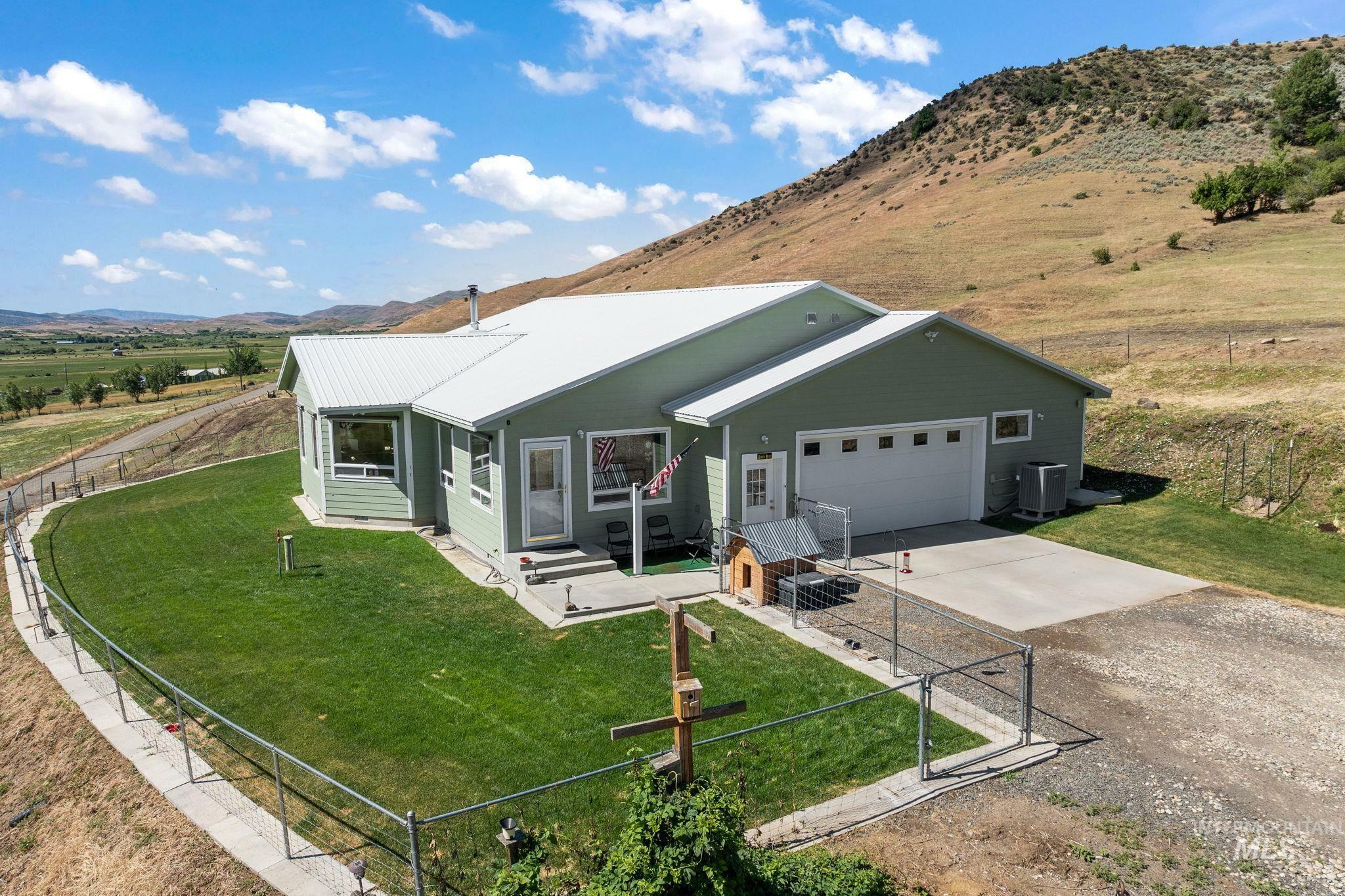 MLS#98916120: 22625 Baldwin Ln, Ola, ID 83657