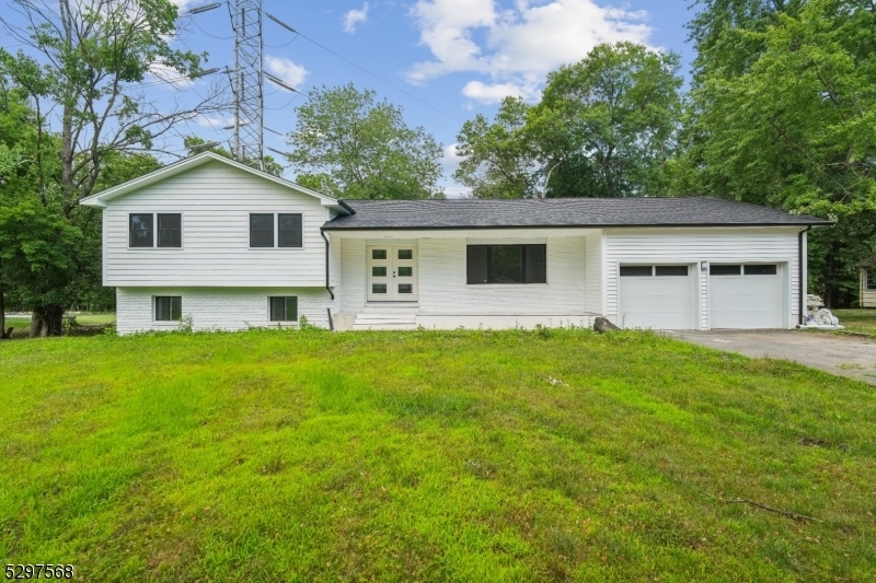 Property Photo: 32 Wingate Dr NJ 07039