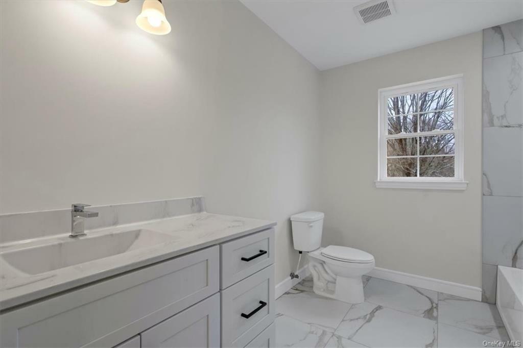 Property Photo:  52 Scenic View Lane  NY 12542 