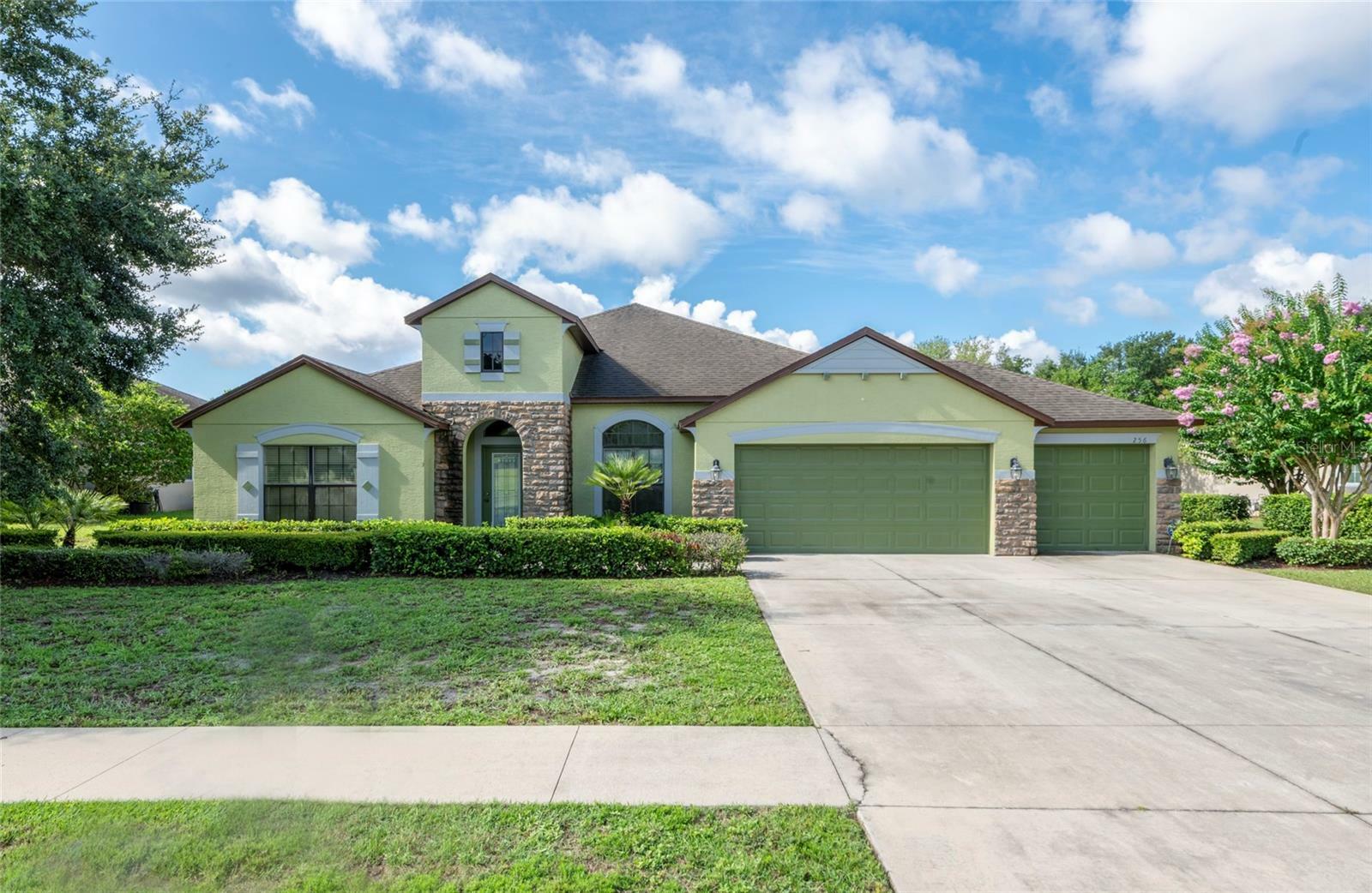 Property Photo:  256 Glen Abbey Lane  FL 32713 