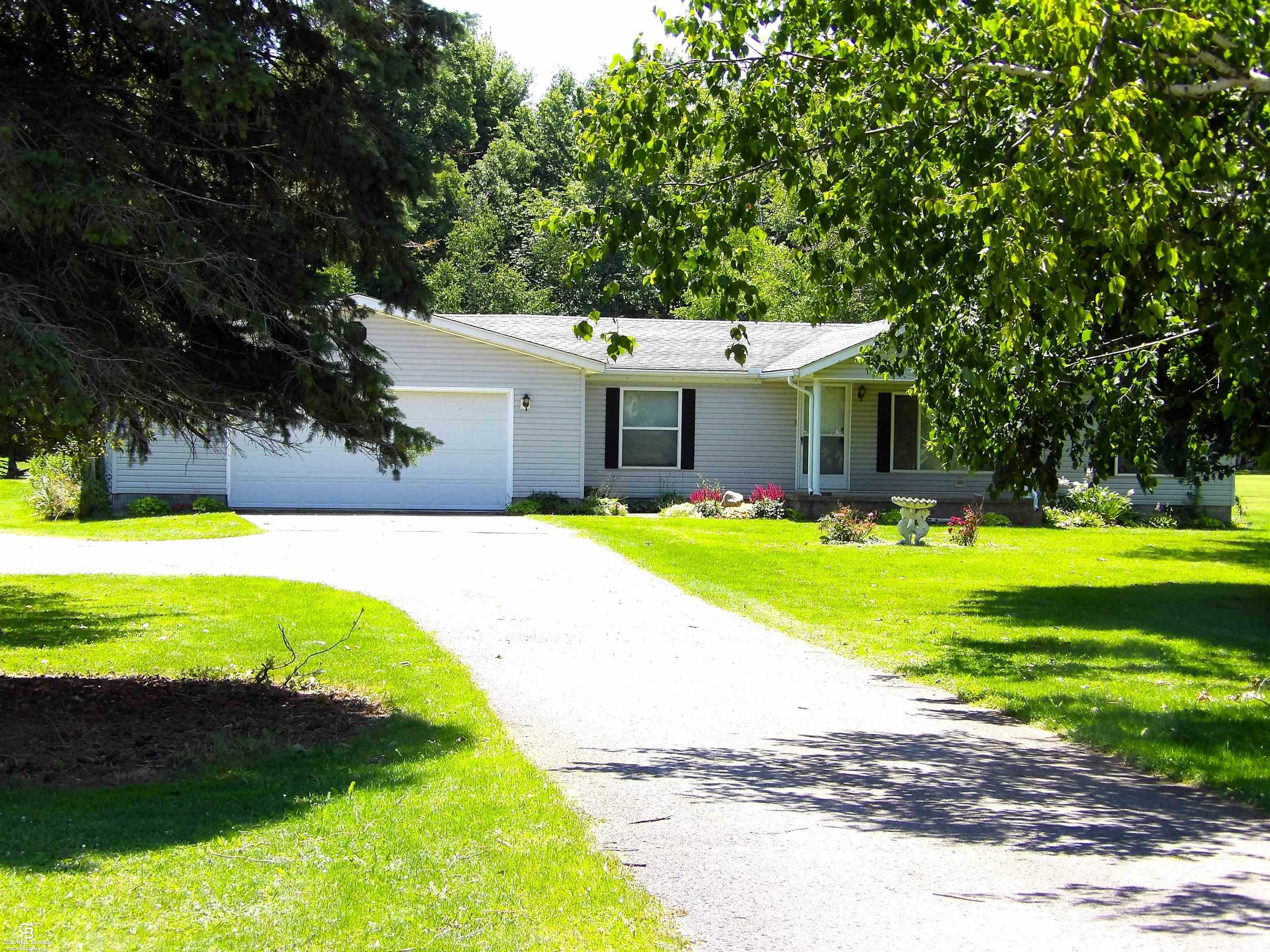 Property Photo:  4020 Harrington Rd  MI 48422 