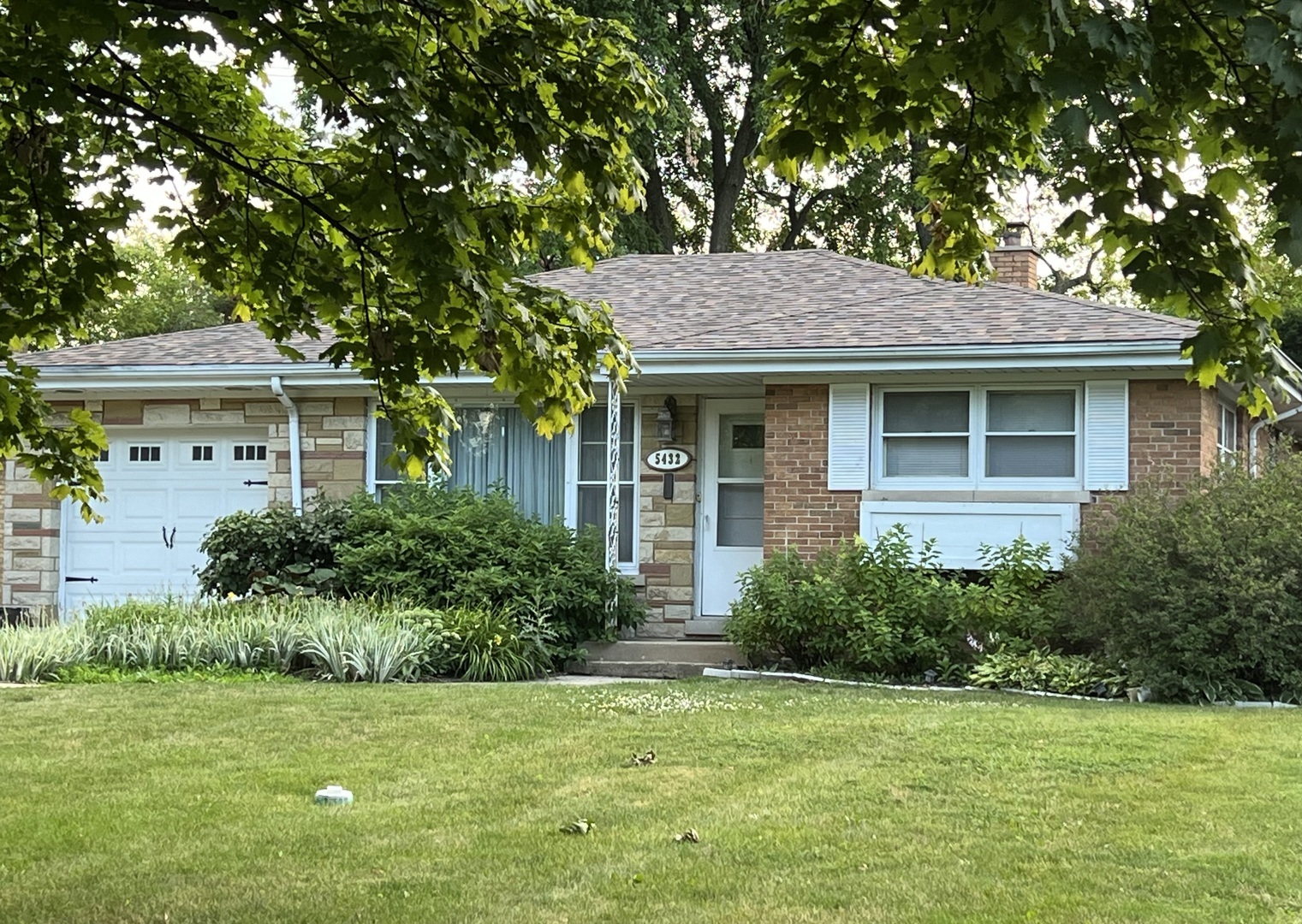 Property Photo:  5432 Central Avenue  IL 60558 