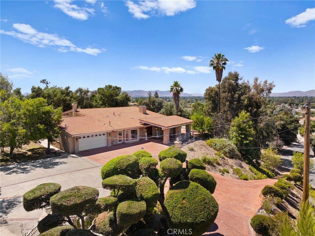 Property Photo:  27445 Big Springs Ranch Road  CA 92544 