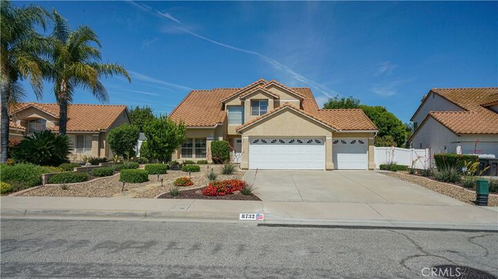 Property Photo: 8732 Oakthorn Circle CA 92508