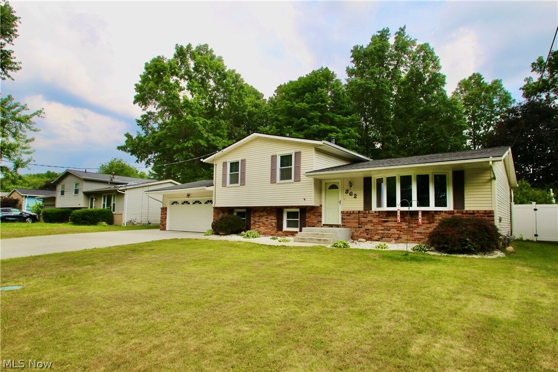 Property Photo: 362 Moore Road OH 44319