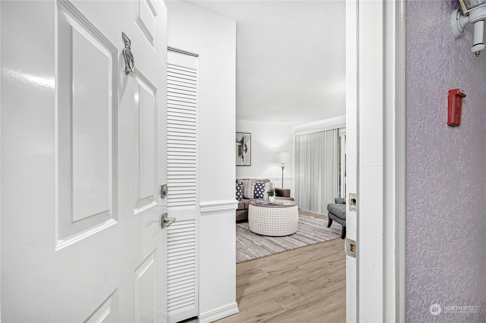 Property Photo: 4106 Factoria Boulevard SE 114 WA 98006