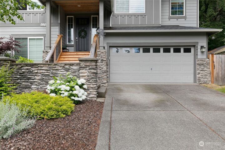 House for sale in University Place 6016 77th Avenue W, University