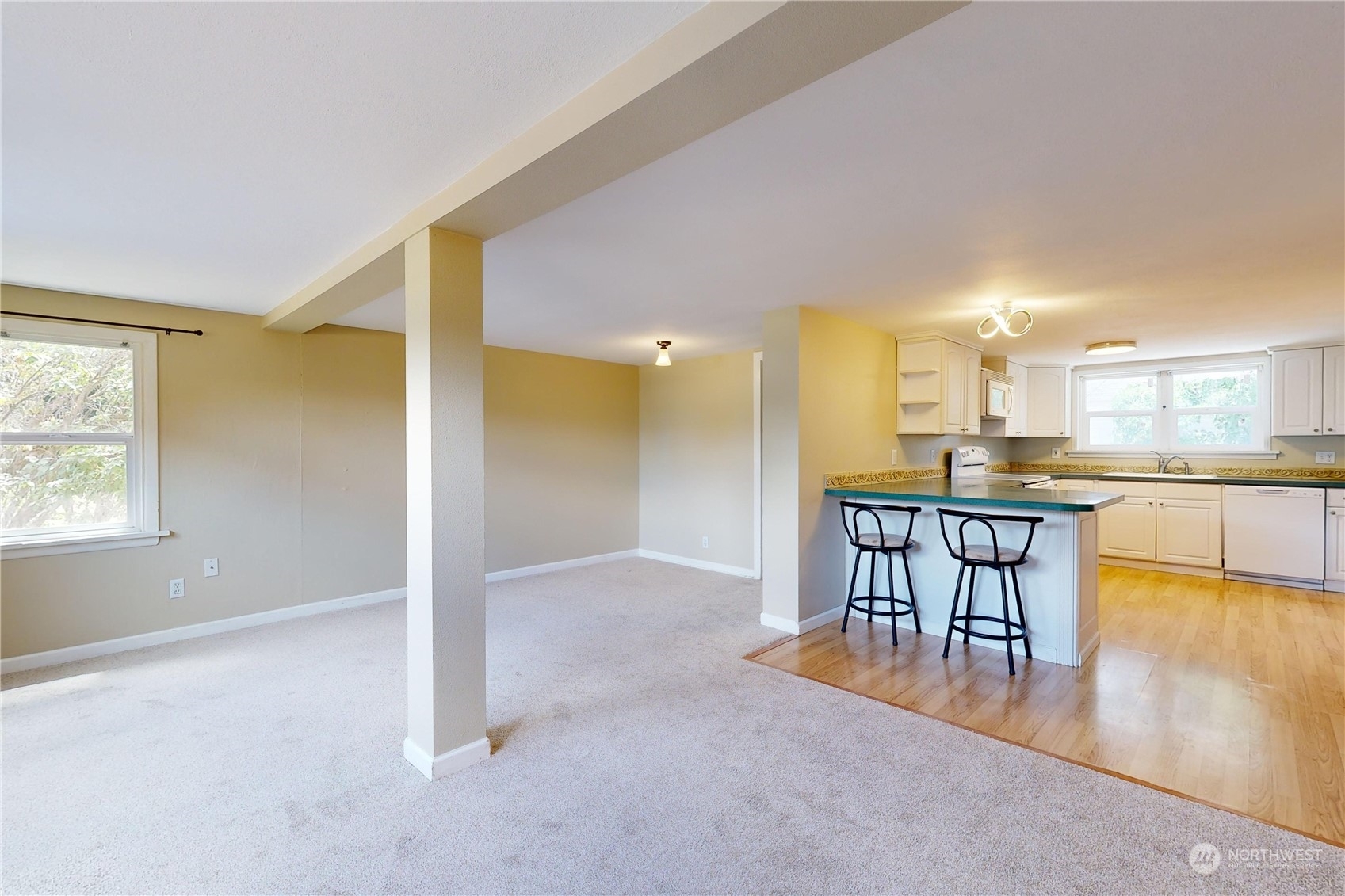 Property Photo:  115 N Roosevelt Street  WA 99362 