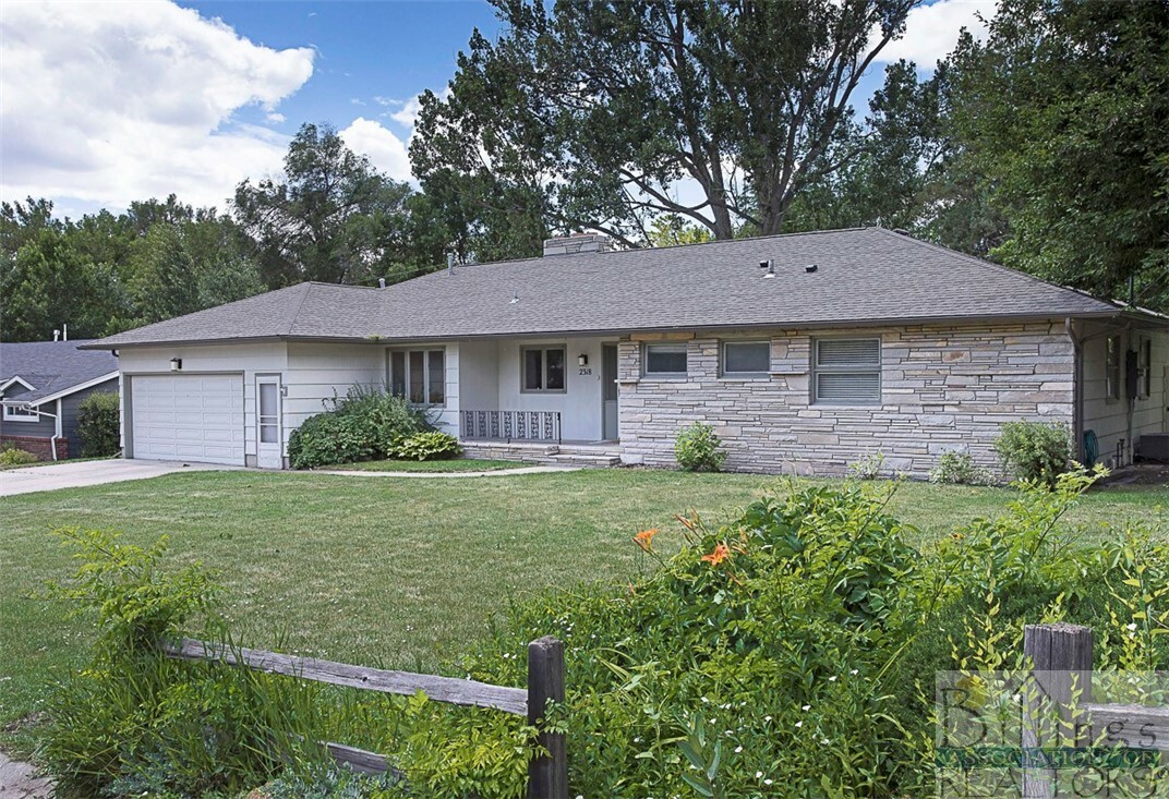 Property Photo:  2318 Louise Lane  MT 59102 