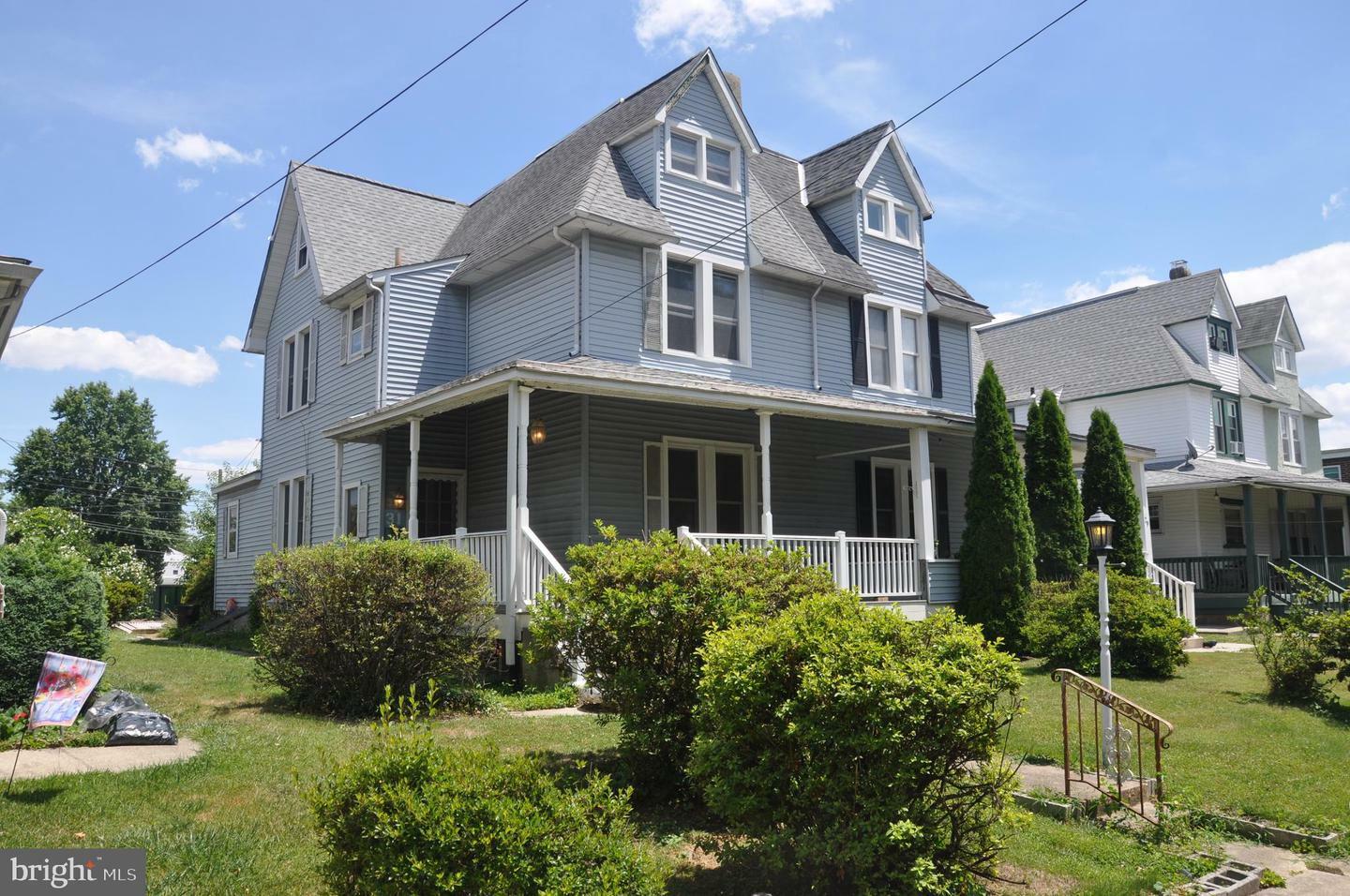 Property Photo: 31 W Ridley Avenue PA 19074