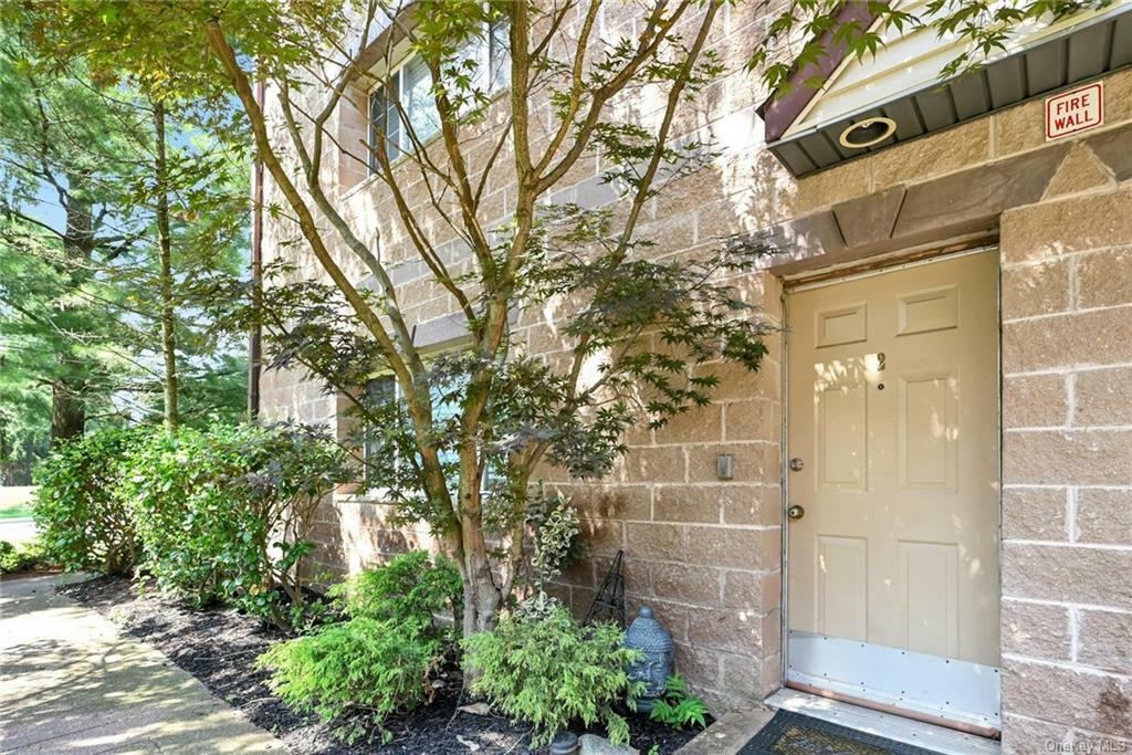 Property Photo:  2 Klint Court  NY 10954 