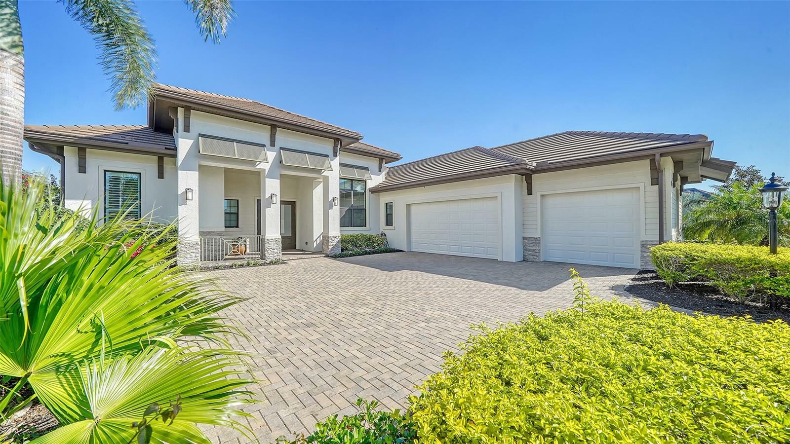 Property Photo:  15915 Castle Park Terrace  FL 34202 