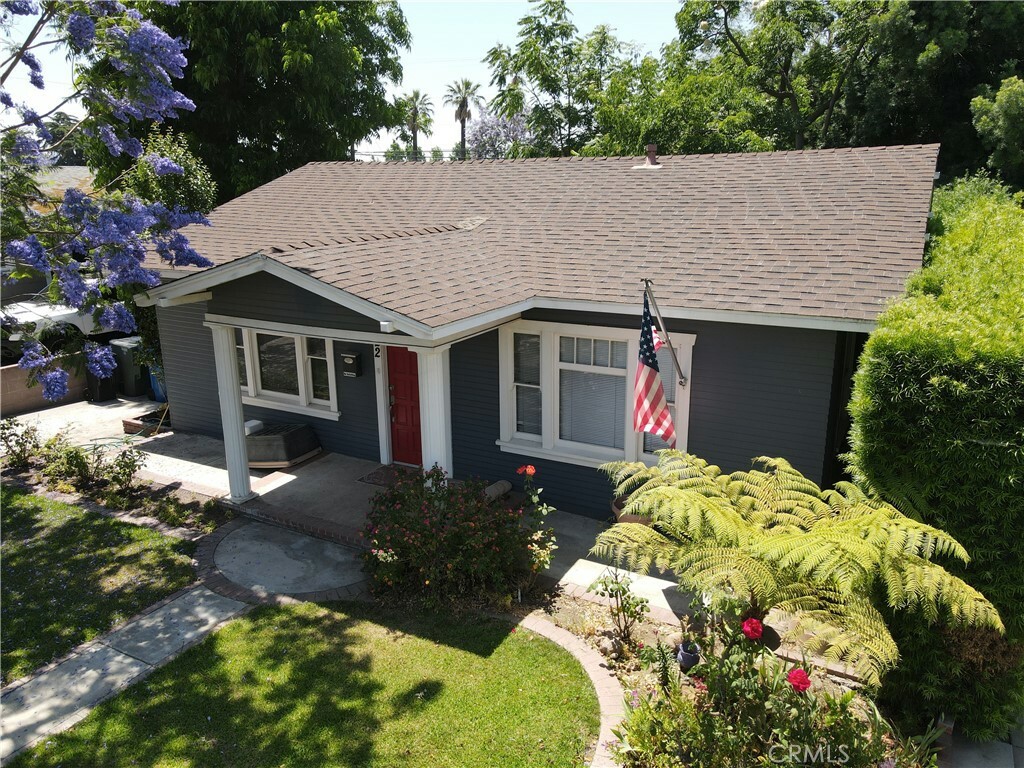 Property Photo: 522 Plaza Serena CA 91764