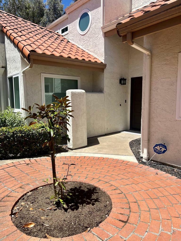 Property Photo: 4666 Villas Place CA 91902