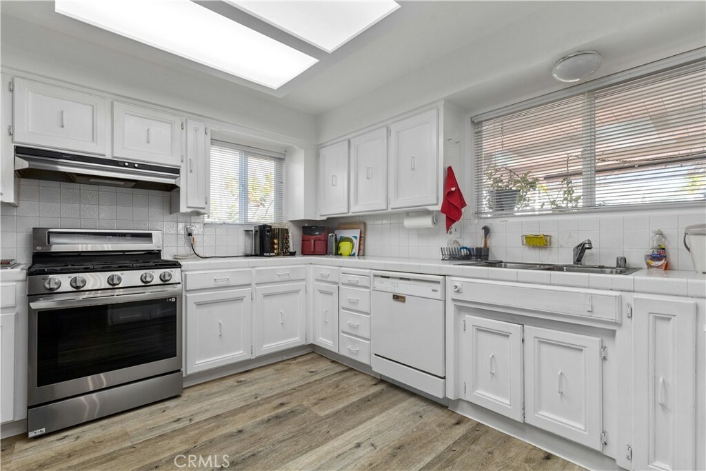 Property Photo:  1060 Green Oaks Drive  CA 93402 