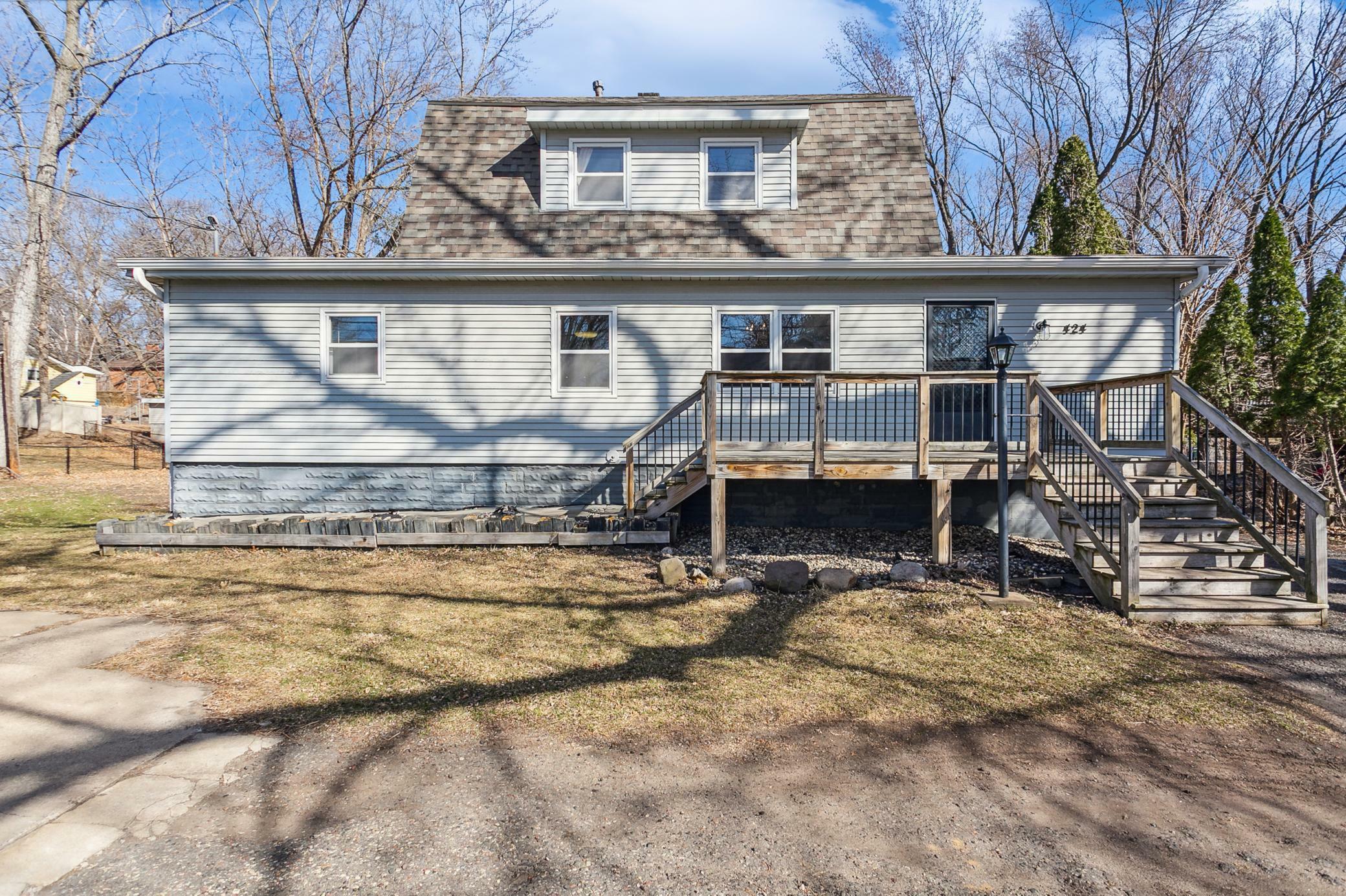 Property Photo:  424 Mahtomedi Avenue  MN 55115 