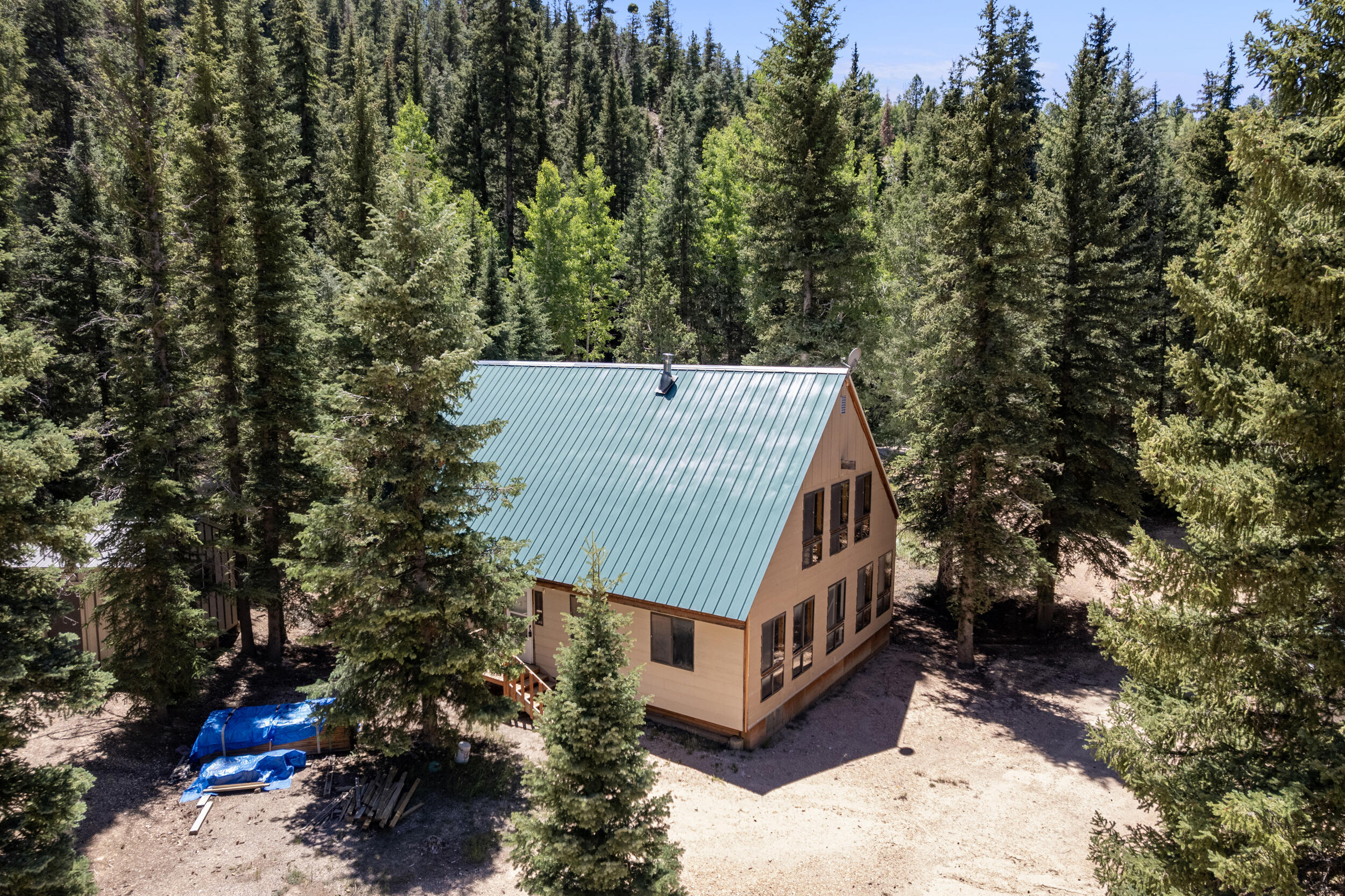 Property Photo: 3655 E Sequoia Dr UT 84741