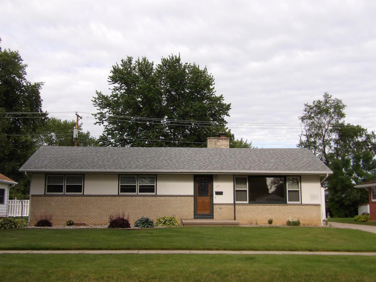 Property Photo:  25 South Lexington Drive  WI 53545 