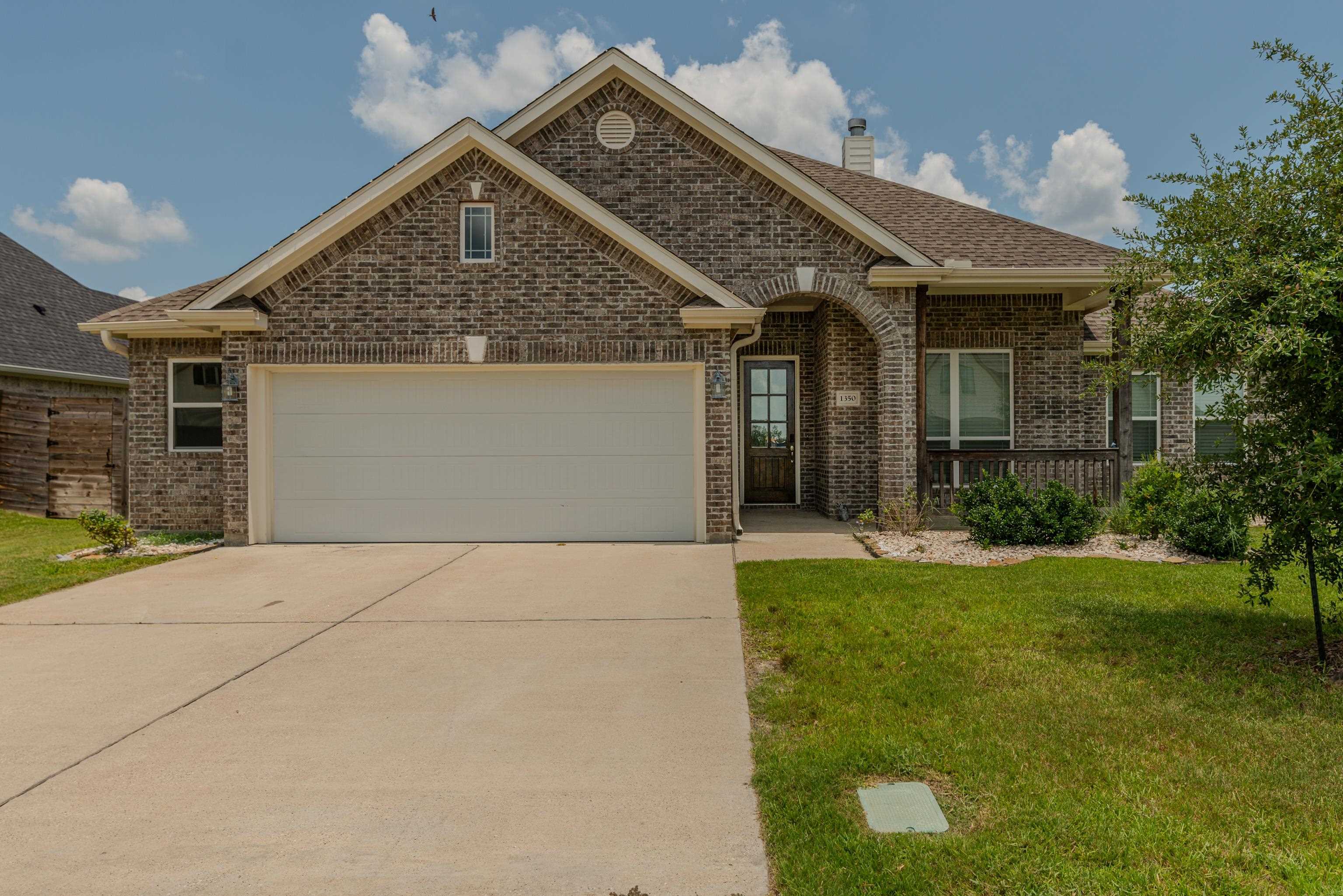 Property Photo:  1350 Miss Kyndall  TX 77657 