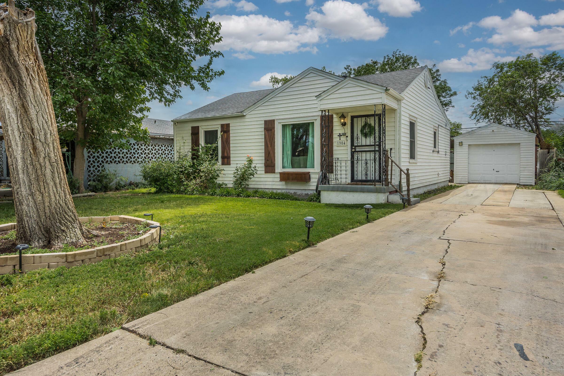 Property Photo:  1904 S Highland Street  TX 79103 