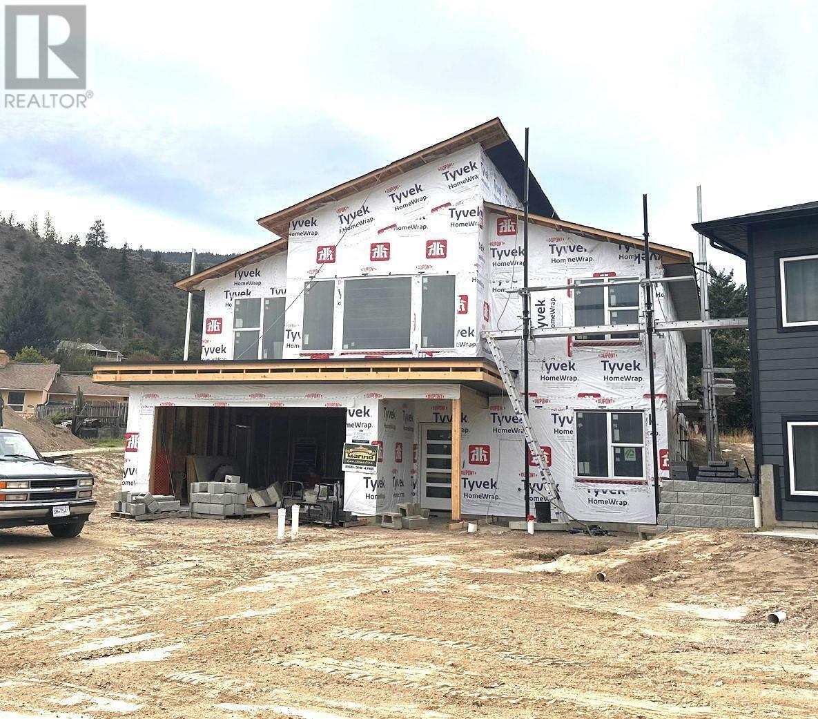 Photo de la propriété:  5577 Coster Place  BC V2C 4Z3 