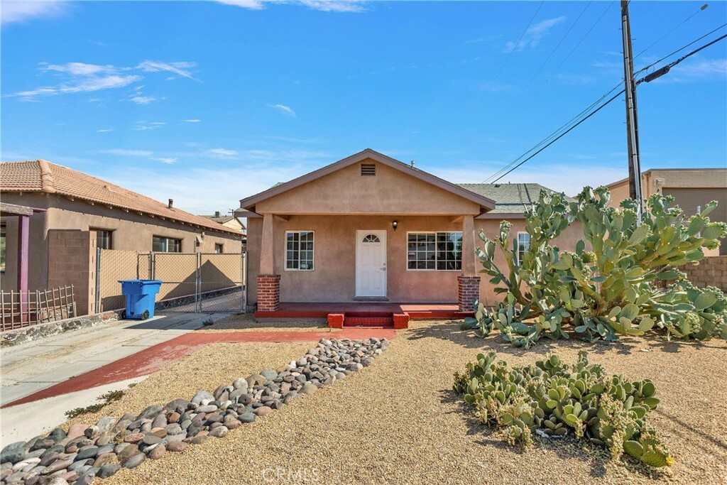 Property Photo:  312 E Buena Vista Street  CA 92311 