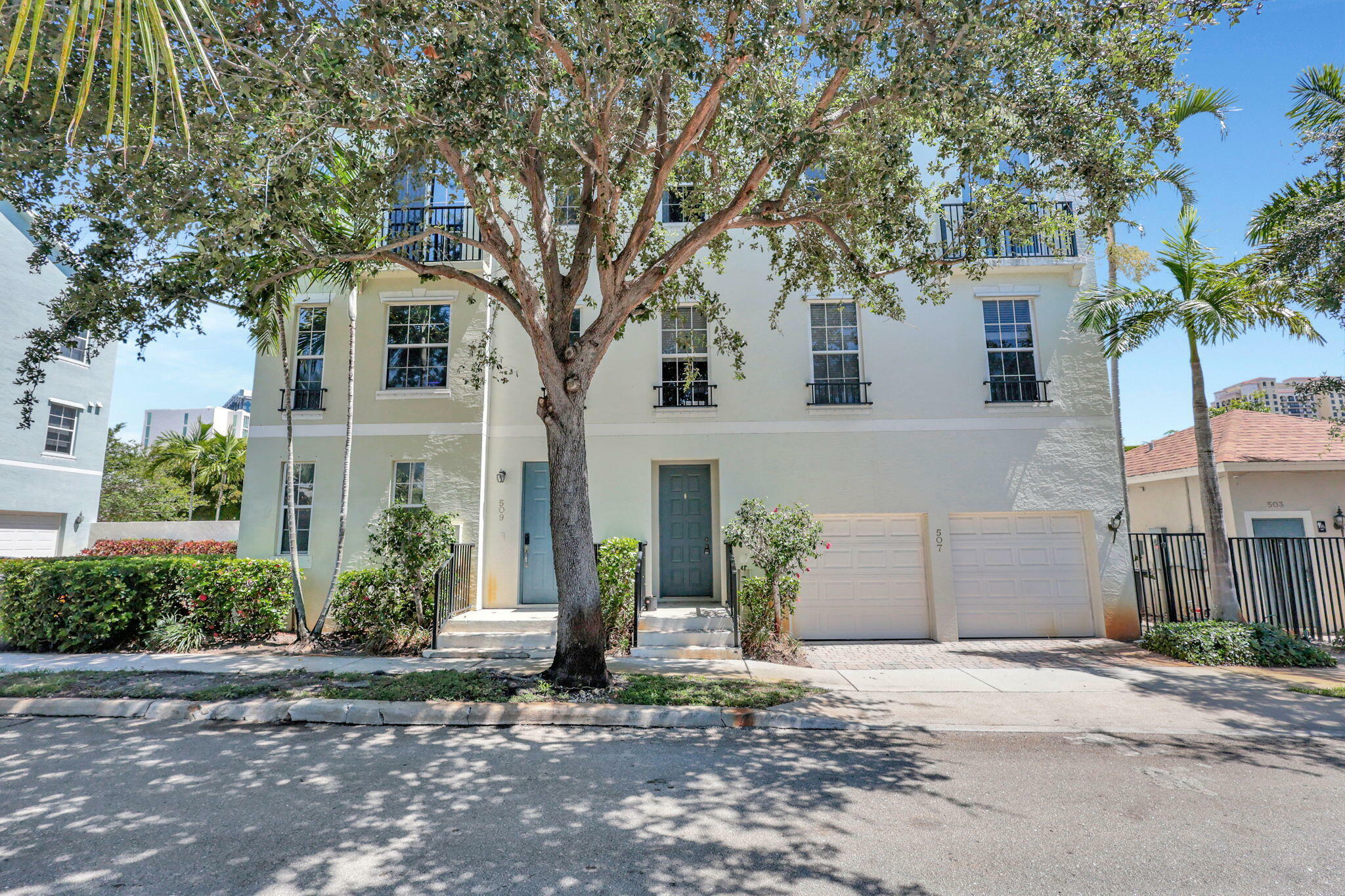 Property Photo:  507 M Street  FL 33401 