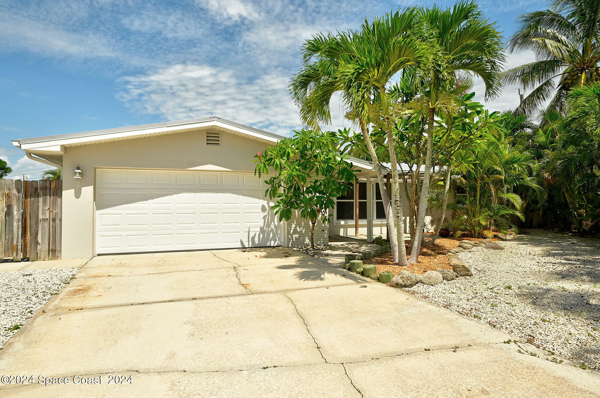 Property Photo:  116 Venus Court  FL 32903 