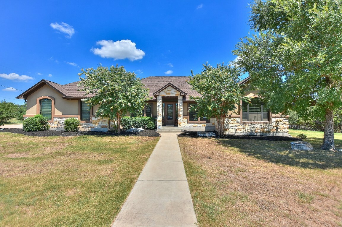 Property Photo:  149 Landons Way  TX 78633 