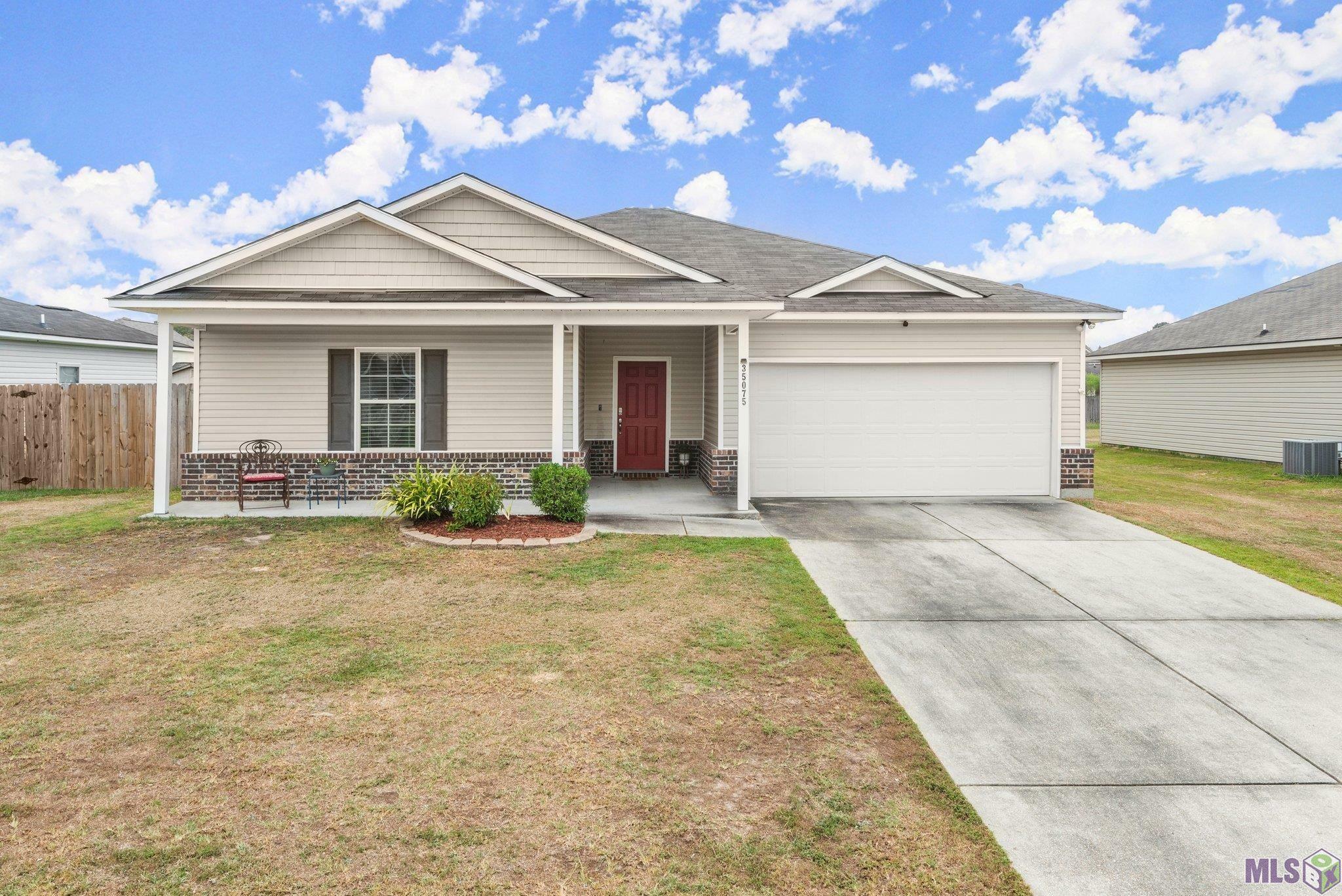 Property Photo:  35075 Rayville Dr  LA 70706 